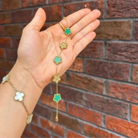 Malachite Alhambra 18K Gold Stainless Steel Waterproof Bracelet - Picture 8 of 9